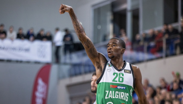 Patikslintas „Žalgirio“ gynėjo E. Sumnerio atlyginimas: susižers solidžią pinigų sumą